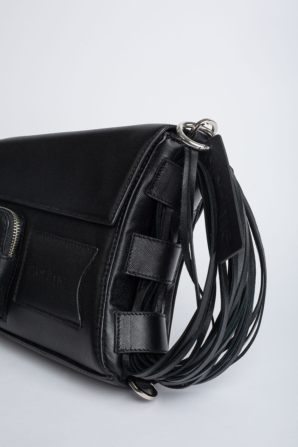 Clue Four Black