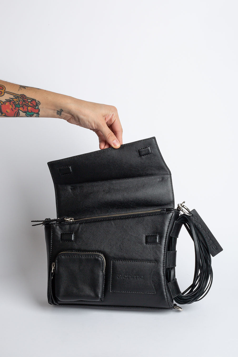 Clue Four Black