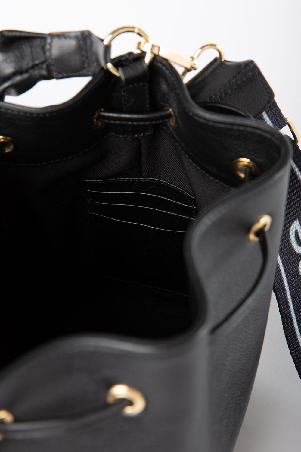 Clue Two Black