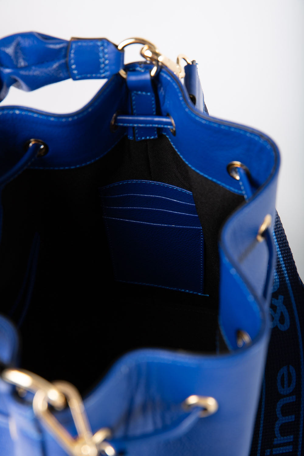 Clue Two Blue